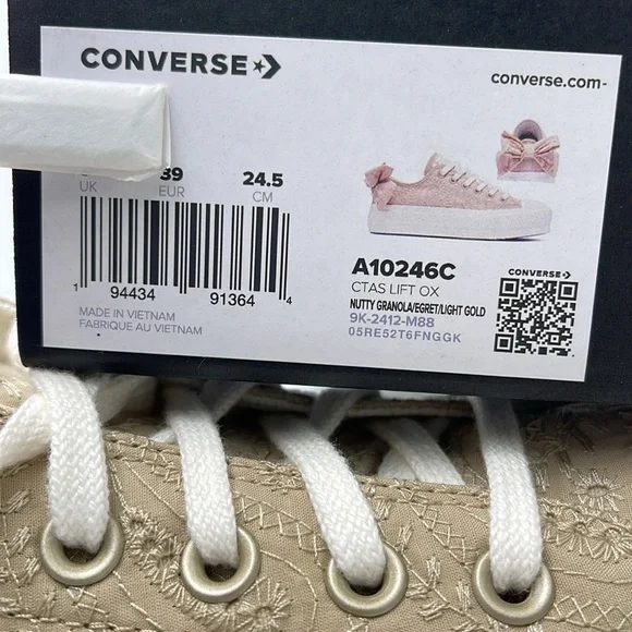 Converse Women's Tan Lace Platforms A10246C
CTAS LIFT OX
NUTTY GRANOLA/EGRET/LIG - Picture 16 of 16